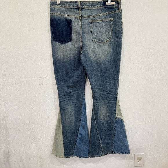 Pilcro Blue and Gray Flare Jeans - Picture 5 of 11